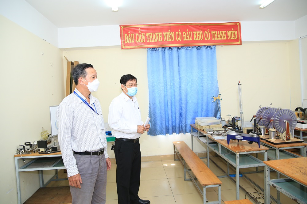 GIOI THIEU CSVC (2).JPG